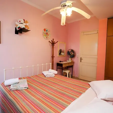 דירה Alexis & Loula *