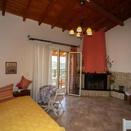 דירה Alexis & Loula